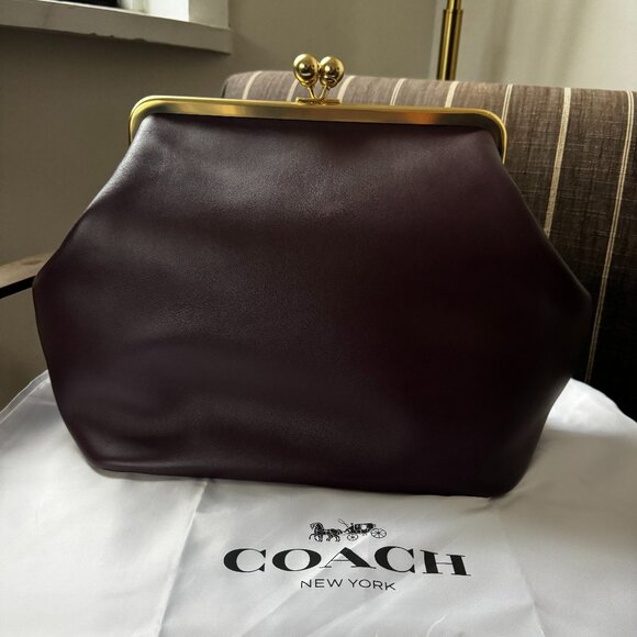 NWT Coach Kisslock Large - Black Currant - Picture 1 of 5